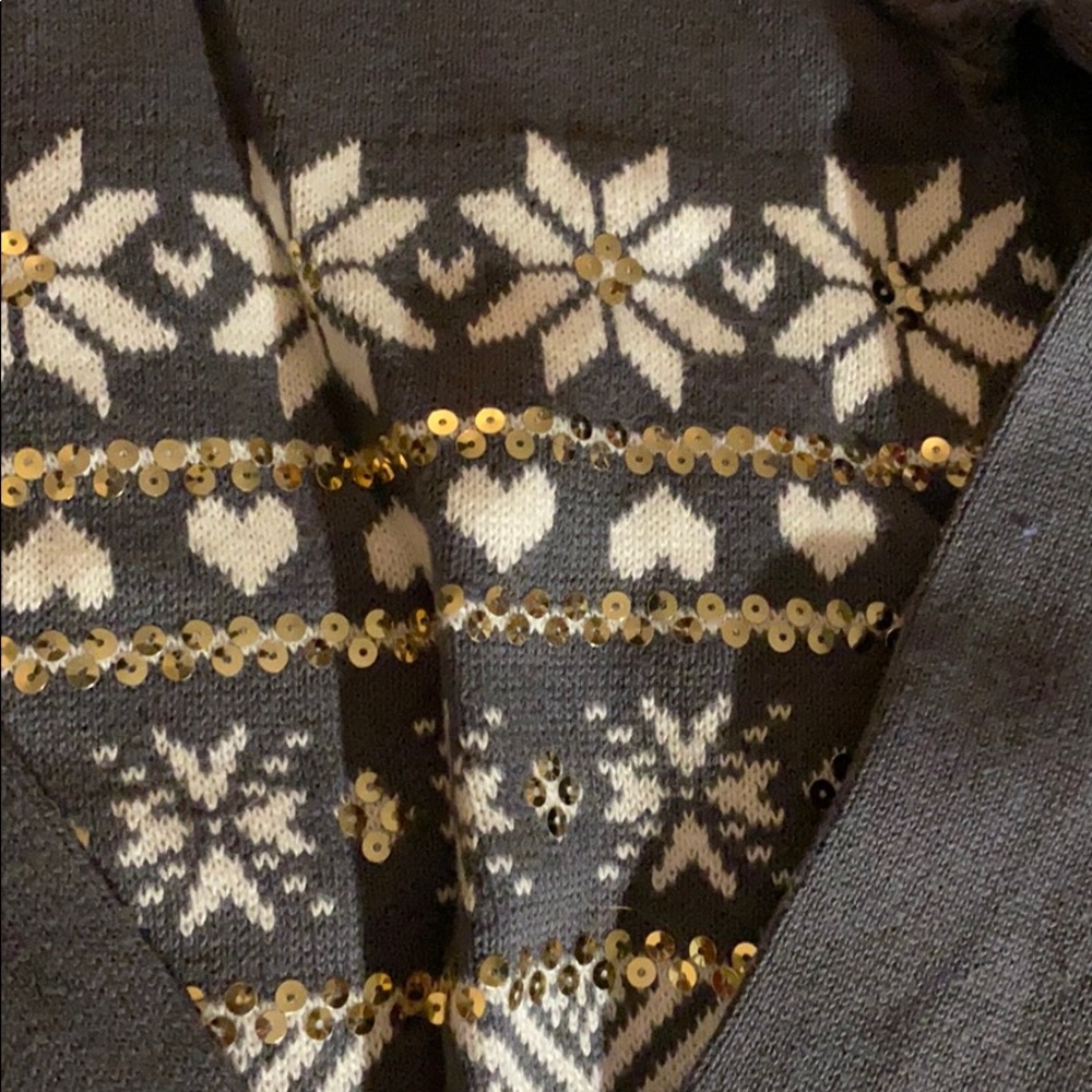 Sweater - Picture 2 of 2